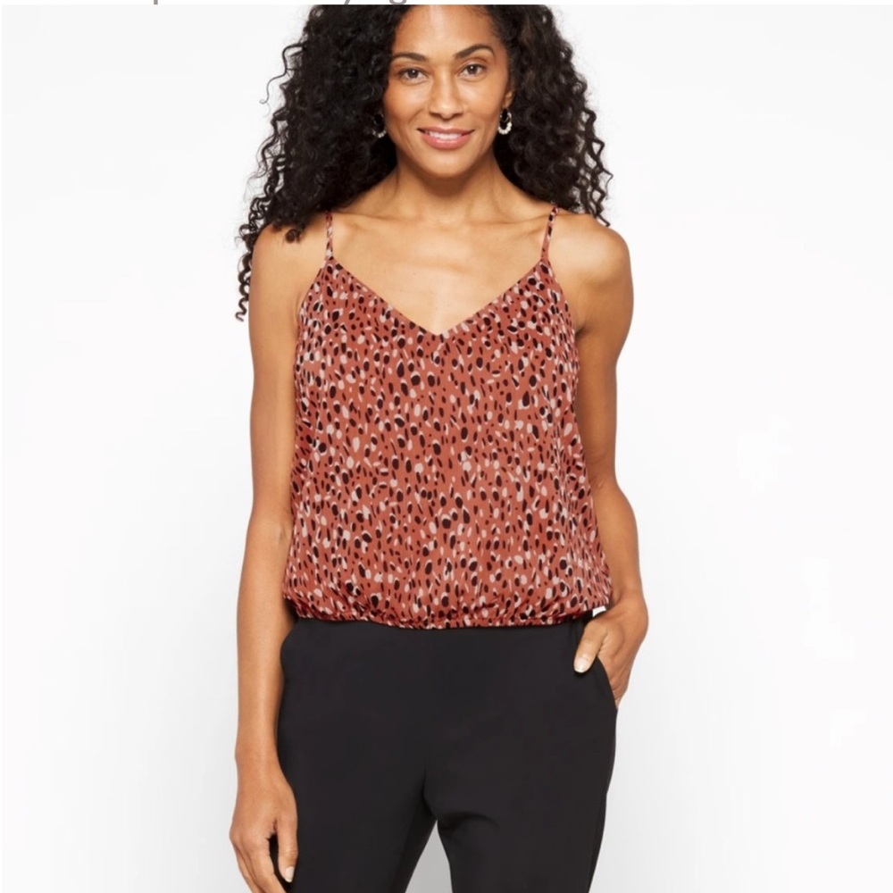 Nine Britton Diria Crop Cami Black Sz S, 
V-neck, deep V back, elastic waist